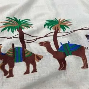 Alternative view of كتان مطرز تصميم خاص وحصري