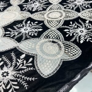 مخمل مطرز بخيوط قيطان مخمل